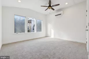 213 Grindall St, Baltimore, MD 21230 - Photo 11