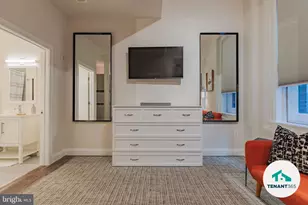 8 E Fayette St, Baltimore, MD 21202 - Photo 11