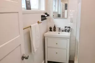 605 S Montford Ave, Baltimore, MD 21224 - Photo 11