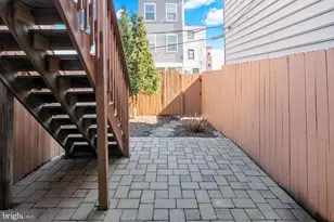 1121 S Decker Ave S, Baltimore, MD 21224 - Photo 37
