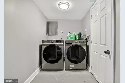 1502 E Hoffman Street, Baltimore, MD 21213 - Photo 25