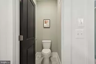 111 E Cromwell St, Baltimore, MD 21230 - Photo 29