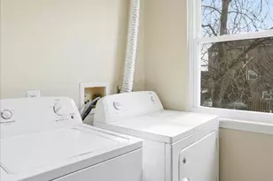 1223 E Oliver St, Baltimore, MD 21202 - Photo 9