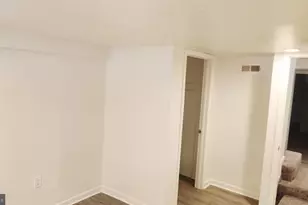 519 E 28th Street E, Baltimore, MD 21218 - Photo 27