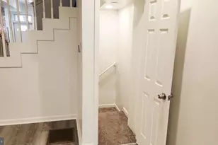 519 E 28th Street E, Baltimore, MD 21218 - Photo 29