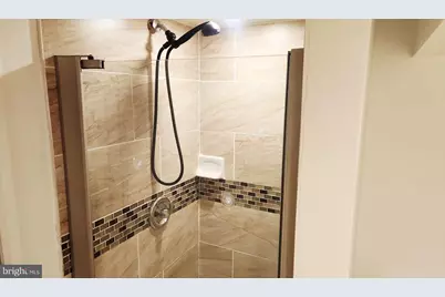 519 E 28th Street E, Baltimore, MD 21218 - Photo 17