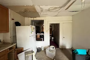 16 N Ashburton St, Baltimore, MD 21223 - Photo 9