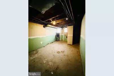2145 Walbrook Avenue NW, Baltimore, MD 21217 - Photo 9