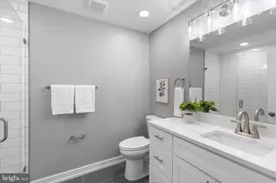 2519 E Fairmount Ave, Baltimore, MD 21224 - Photo 17