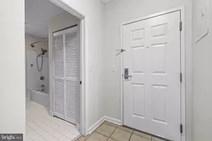 23 Pierside Dr, Baltimore, MD 21230 - Photo 17