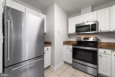 23 Pierside Drive #104, Baltimore, MD 21230 - Photo 9