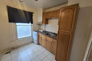 621 E 30th St, Baltimore, MD 21218 - Photo 5