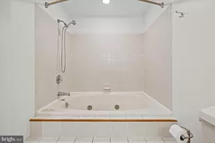 2208 E Lombard St, Baltimore, MD 21231 - Photo 19