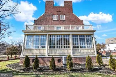 818 W University Parkway, Baltimore, MD 21210 - Photo 9