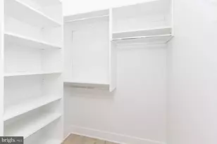 1709 Fleet St, Baltimore, MD 21231 - Photo 9