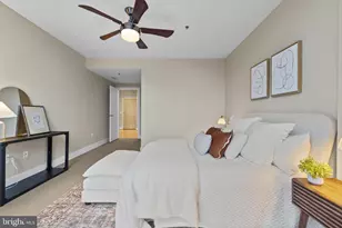 2772 Lighthouse Point E, Baltimore, MD 21224 - Photo 19