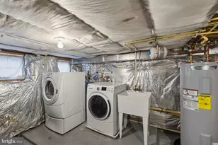 102 Burnett St, Baltimore, MD 21230 - Photo 27