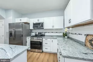 4002 Ayrdale Ave, Baltimore, MD 21215 - Photo 9