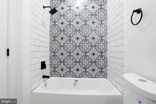 1661 Cliftview Ave, Baltimore, MD 21213 - Photo 13