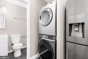 2001 Poplar Grove St, Baltimore, MD 21216 - Photo 7