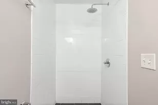 2001 Poplar Grove St, Baltimore, MD 21216 - Photo 9