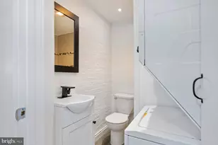 451 W 24th St, Baltimore, MD 21211 - Photo 13