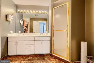 10 E Lee St, Baltimore, MD 21202 - Photo 21