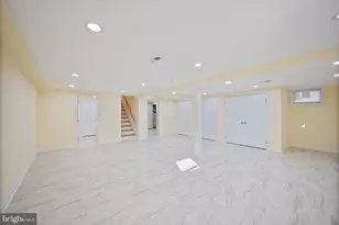 6108 Fair Oaks Ave, Baltimore, MD 21214 - Photo 33