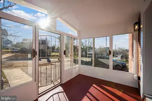 6108 Fair Oaks Ave, Baltimore, MD 21214 - Photo 3