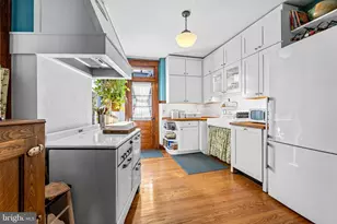 217 W 27th Street W, Baltimore, MD 21211 - Photo 13