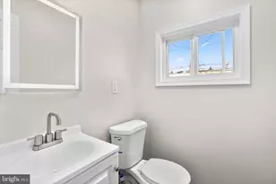 2846 Oakley Ave, Baltimore, MD 21215 - Photo 11