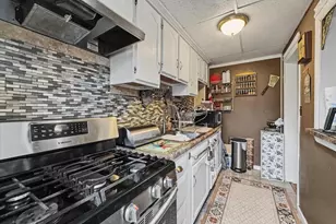 3332 Brendan Ave, Baltimore, MD 21213 - Photo 9