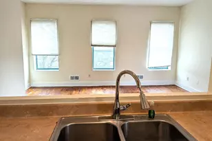 1906 Fleet St, Baltimore, MD 21231 - Photo 7