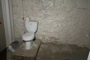 2209 Baker St, Baltimore, MD 21216 - Photo 9