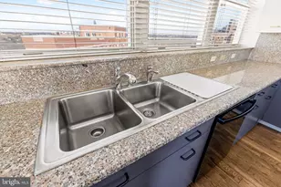 3801 Canterbury Rd, Baltimore, MD 21218 - Photo 21