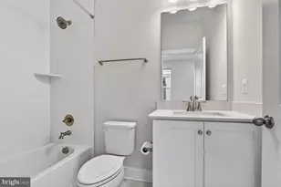 112 Glass Ln, Baltimore, MD 21230 - Photo 7