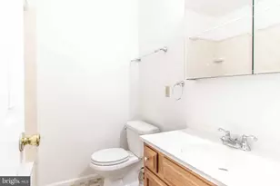 215 S Eaton St, Baltimore, MD 21224 - Photo 15