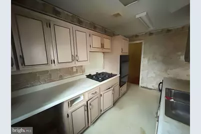 5504 Robinwood Avenue, Baltimore, MD 21207 - Photo 15