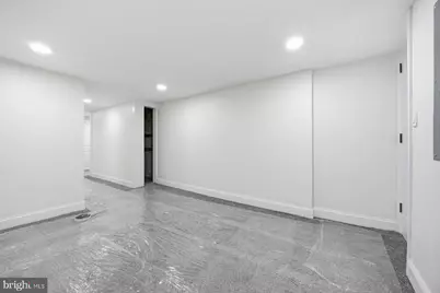 2503 Loyola Southway, Baltimore, MD 21215 - Photo 31