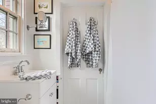 501 W University Pkwy, Baltimore, MD 21210 - Photo 35