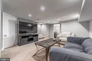 804 McCabe Ave, Baltimore, MD 21212 - Photo 23