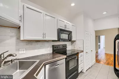 2123 E Fairmount Avenue, Baltimore, MD 21231 - Photo 9