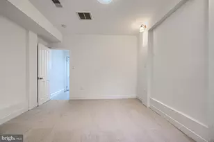 2123 E Fairmount Ave, Baltimore, MD 21231 - Photo 17