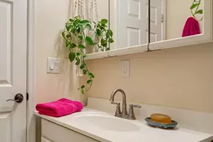 135 W Ostend St, Baltimore, MD 21230 - Photo 25