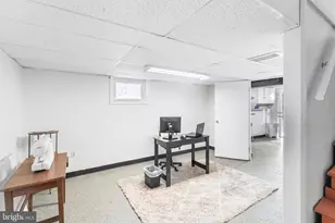 377 Marydell Rd, Baltimore, MD 21229 - Photo 29