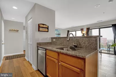 2702 Lighthouse Point East #532, Baltimore, MD 21224 - Photo 9