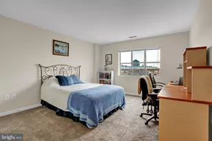 2702 Lighthouse Point E, Baltimore, MD 21224 - Photo 19