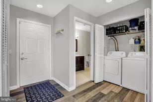 2702 Lighthouse Point E, Baltimore, MD 21224 - Photo 23