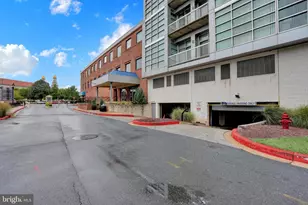 2702 Lighthouse Point E, Baltimore, MD 21224 - Photo 63