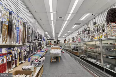 112 W Lexington Street, Baltimore, MD 21201 - Photo 3